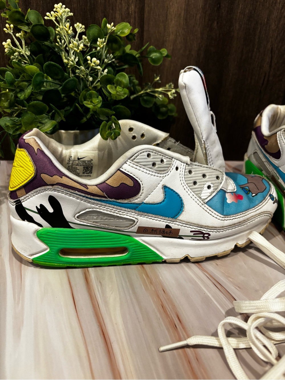 Nike White Teal Purple Green Graphic Low-Top Flats